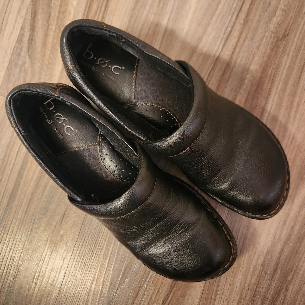 B.o.c. Peggy clogs size 8